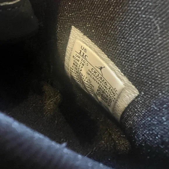 Nike Jordan Kids' basketball shoes - Picture 5 of 7